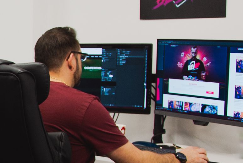 Design 380 colleague Designing a Website